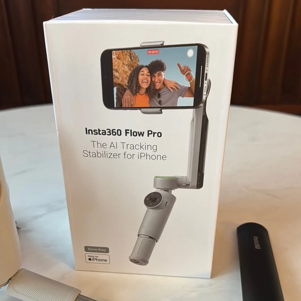 Flow Pro White Camera Stabilizer